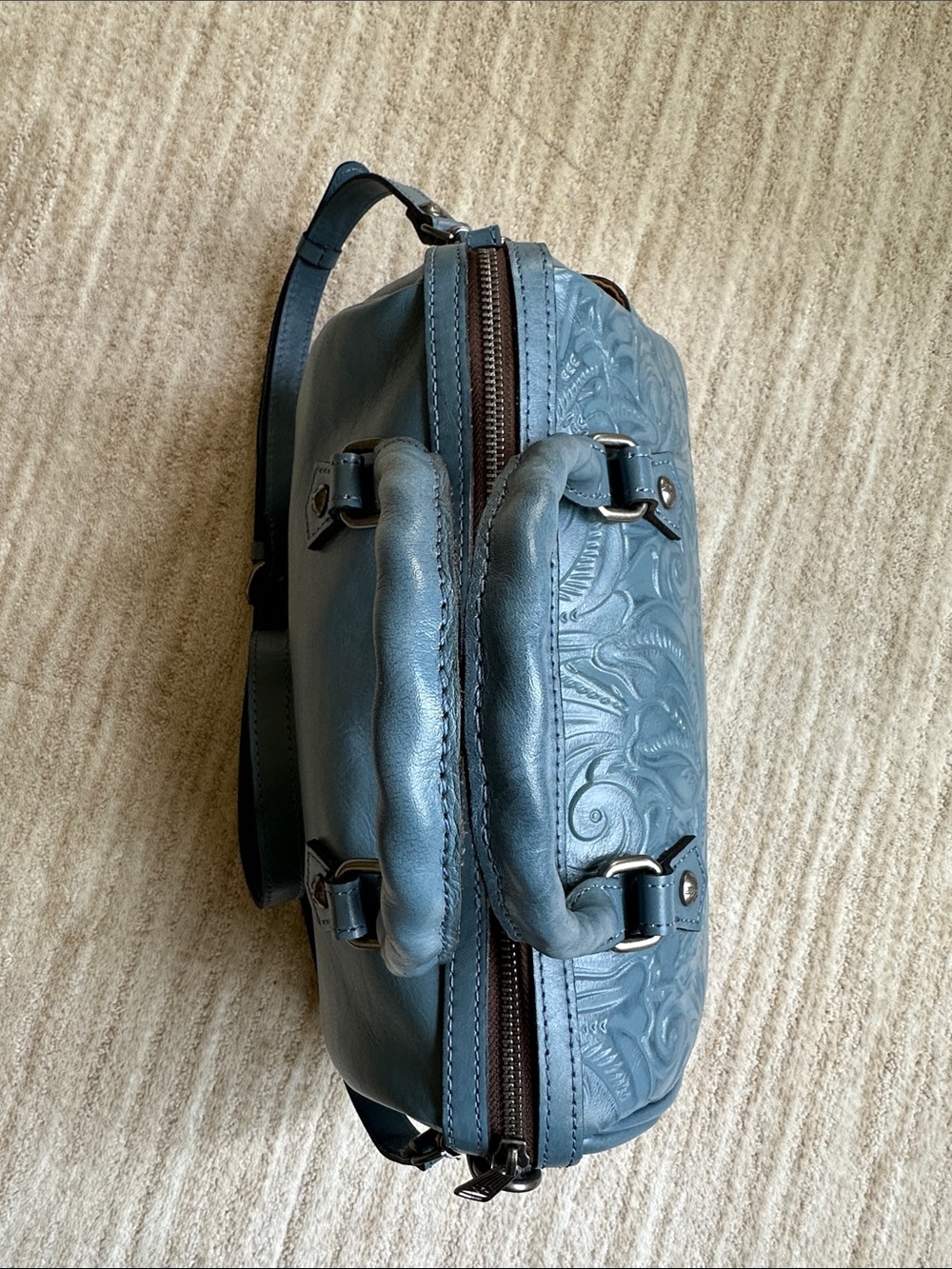 Like New Patricia Nash SKYE Leather HTF Safflower Blue Tooled Embossed Satchel - Picture 8 of 17